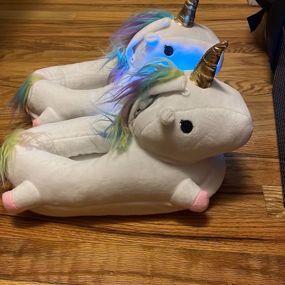 Light-up 🦄 Unicorn🦄 Slippers